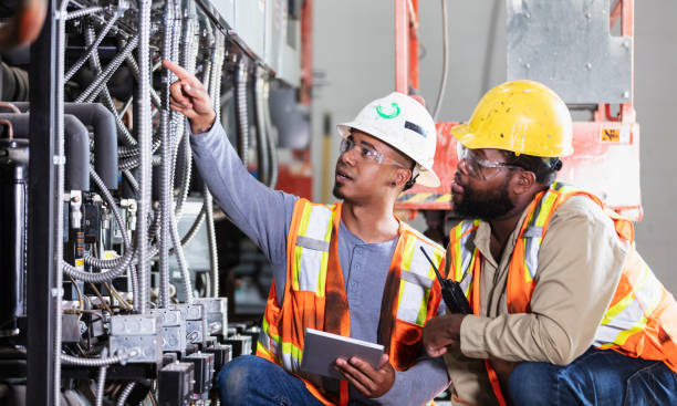 Best Electrician Near Me  in University Heights, IA